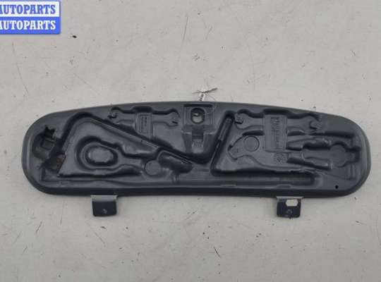 купить Набор инструментов штатный на BMW 3 E46 (1998-2006)