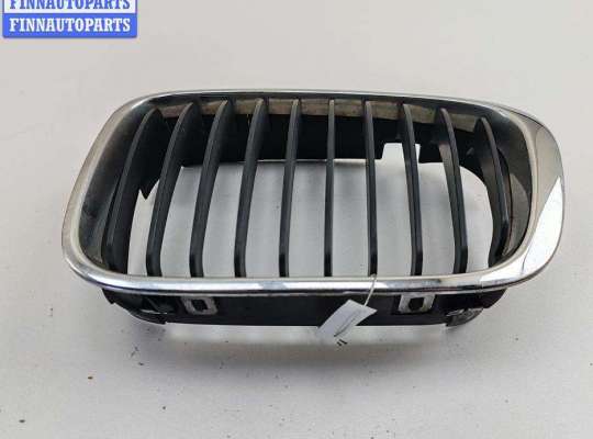 Решетка радиатора BM3563197 на BMW 3 E46 (1998-2006)