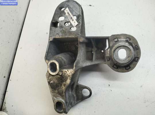 купить Кронштейн крепления на Volkswagen Passat B5