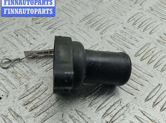 Фланец (тройник) системы охлаждения на Dodge Caravan III (GS)