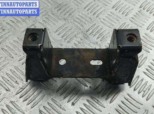 купить Кронштейн КПП опорный на Skoda Fabia mk1 (6Y)