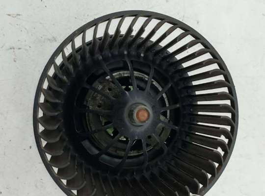 Двигатель отопителя (моторчик печки) FO2179906 на Ford Focus II (2004-2011)