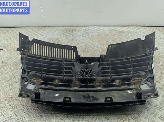 купить Решетка радиатора на Volkswagen Passat B6
