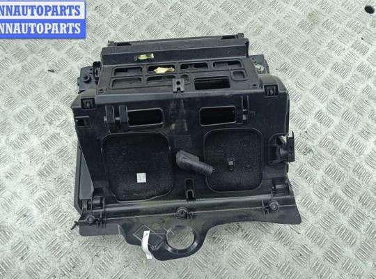 купить Бардачок на Volkswagen Passat B7