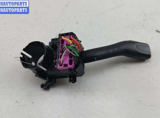 купить Переключатель поворотов на Volkswagen Passat B5