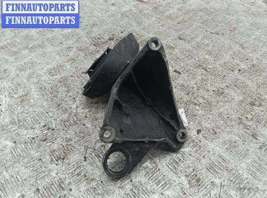 купить Кронштейн КПП опорный на Volkswagen Passat B5+ (GP)