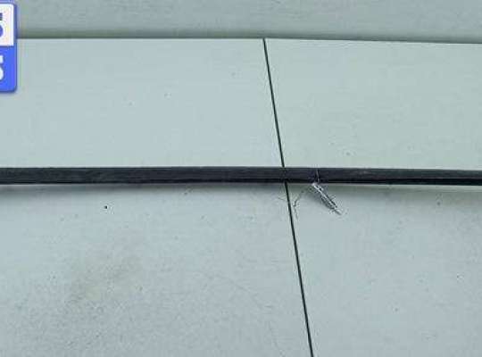 купить Молдинг двери передней правой на Mercedes E-Class W210 (1995-2002)