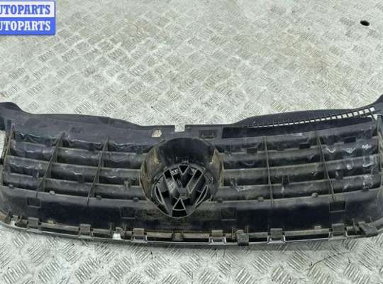 купить Решетка радиатора на Volkswagen Passat B5+ (GP)