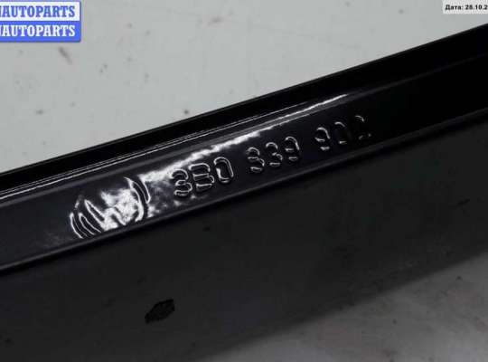 купить Накладка двери задней правой на Volkswagen Passat B5+ (GP)