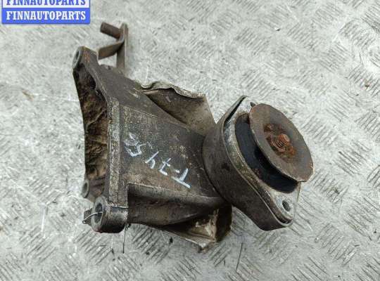 Кронштейн КПП опорный AU1733316 на Audi A6 C5 (1997-2005)