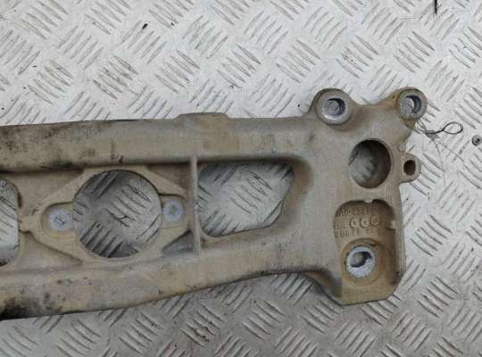 купить Кронштейн КПП опорный на Audi A4 B6 (2001-2004)