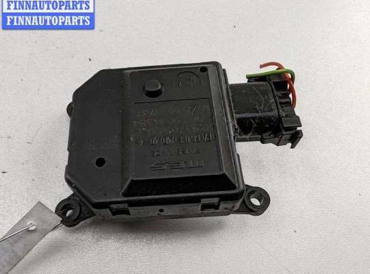 купить Моторчик заслонки отопителя на Opel Astra G (1998-2004)