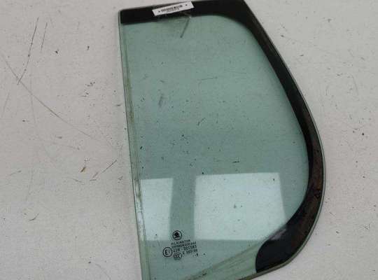 купить Стекло форточки двери задней левой на Skoda Fabia mk2 (5J)