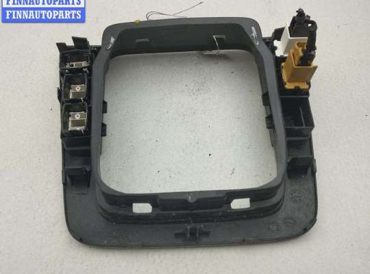 купить Накладка декоративная на Volkswagen Passat B6