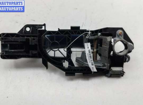 купить Ручка двери наружная передняя левая на Volkswagen Passat B6