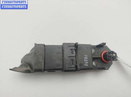 купить Блок управления стеклоподъемниками на Renault Scenic II (2003-2009)