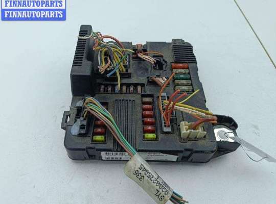 купить Блок предохранителей на Renault Scenic II (2003-2009)