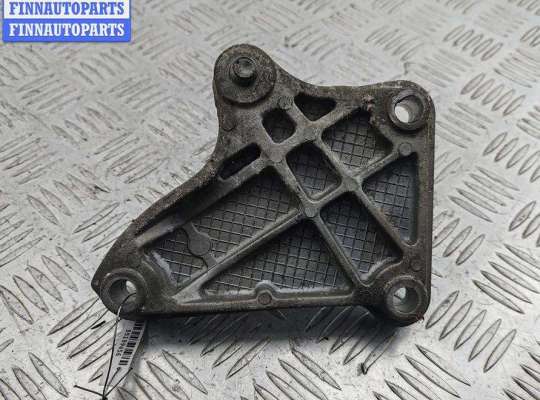 купить Кронштейн КПП опорный на Renault Scenic I (1996-2003)