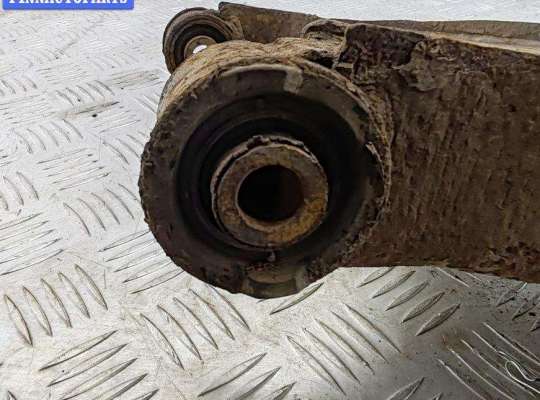купить Рычаг подвески задний левый на Nissan Pathfinder
