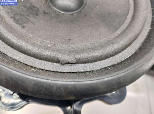 купить Динамик двери передней левой на Audi A4 B6 (2001-2004)