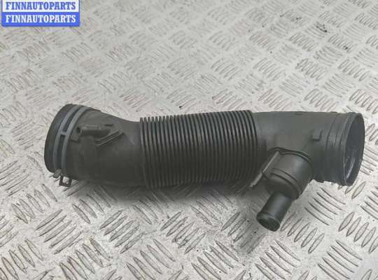 купить Патрубок воздушного фильтра на Volkswagen Golf-4