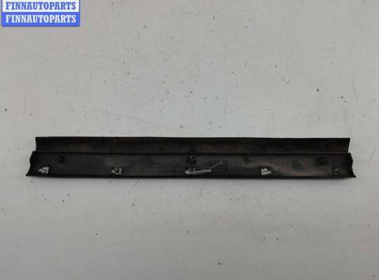 купить Молдинг двери задней левой на Volkswagen Passat B5+ (GP)