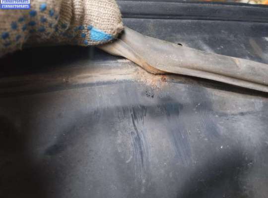 купить Капот на Mitsubishi Carisma