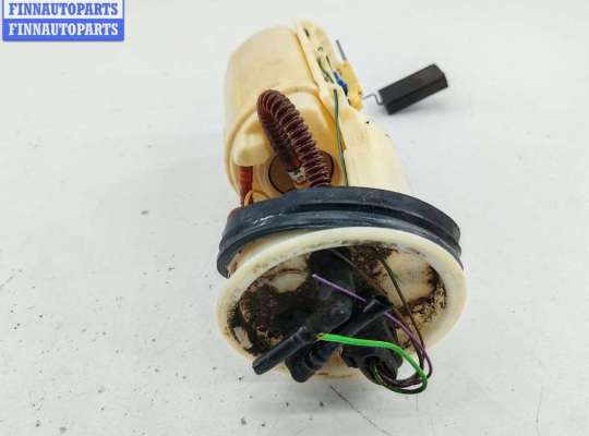 купить Насос топливный на Volkswagen Passat B5