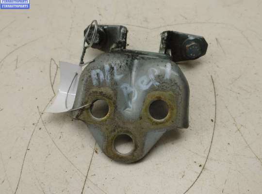 купить Петля двери передней левой на Mitsubishi Space Star (1998-2005)