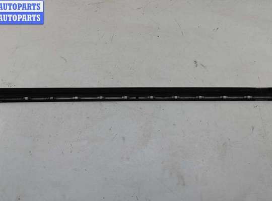 купить Молдинг двери передней правой на Audi A6 C5 (1997-2005)