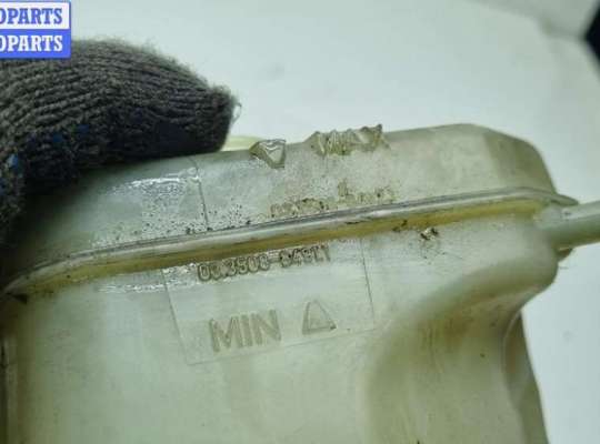 купить Бачок тормозной жидкости на Volkswagen Touareg