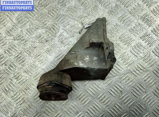 купить Кронштейн КПП опорный на Volkswagen Passat B5+ (GP)