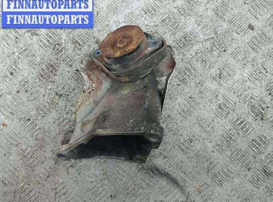 купить Кронштейн КПП опорный на Volkswagen Passat B5+ (GP)