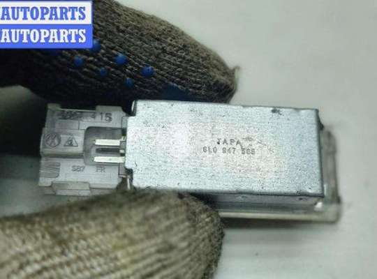 купить Фонарь салонный (плафон) на Volkswagen Passat B6