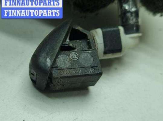 купить Форсунка омывателя на Skoda Fabia mk2 (5J)