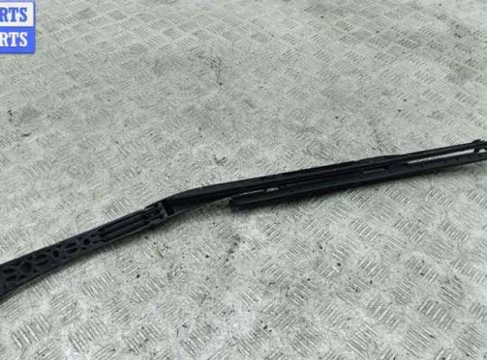 купить Щеткодержатель (поводок стеклоочистителя) передний на BMW 5 E39 (1995-2003)