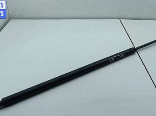 купить Амортизатор капота на Audi A6 C4 (1994-1997)