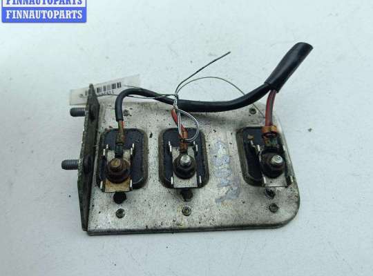 купить Блок управления вентилятором радиатора на Audi A6 C5 (1997-2005)