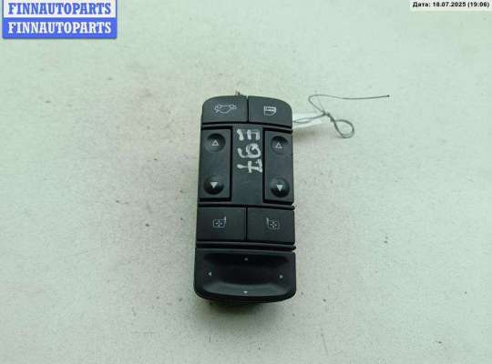 купить Блок кнопок управления стеклоподъемниками на Opel Vectra C (2002-2008)