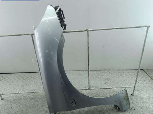 купить Крыло переднее правое на Peugeot 307