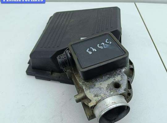 купить Расходомер (измеритель потока воздуха) на BMW 3 E36 (1991-2000)