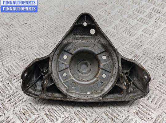 купить Кулак (корпус ступицы) передний правый на Audi A6 C5 (1997-2005)