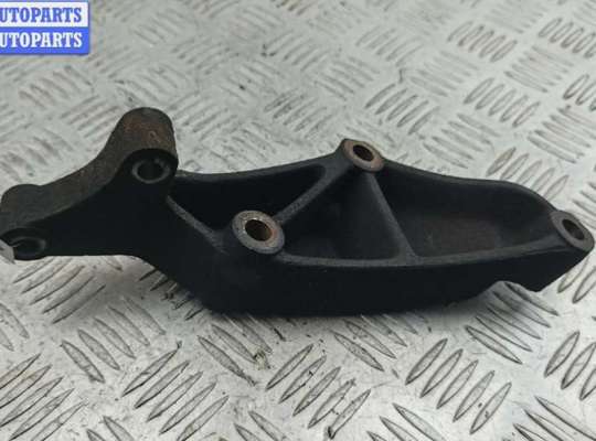 купить Кронштейн двигателя опорный на Volkswagen Transporter T4