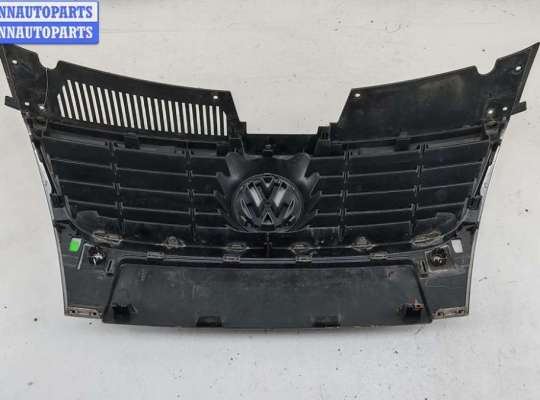 купить Решетка радиатора на Volkswagen Passat B6