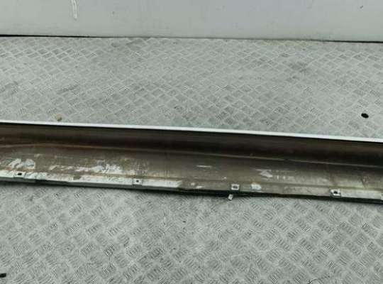 купить Накладка на порог наружная левая на Opel Zafira B (2004-2014)