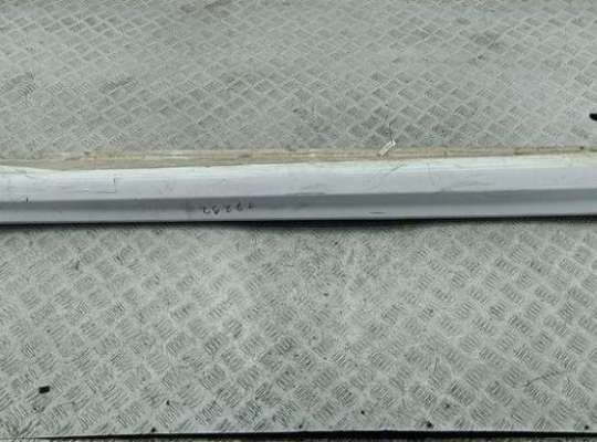 купить Накладка на порог наружная левая на Opel Zafira B (2004-2014)