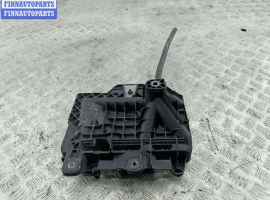 купить Полка аккумулятора (площадка АКБ) на Skoda Fabia mk2 (5J)