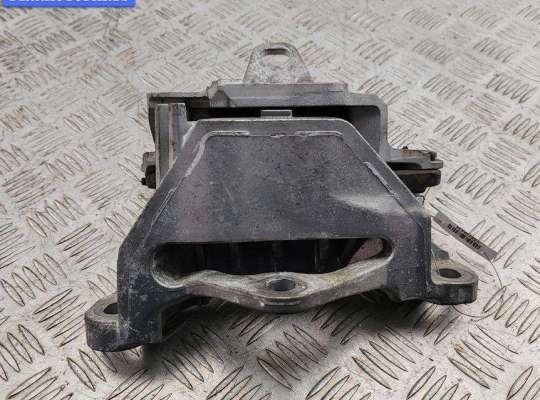 купить Подушка крепления КПП на Mazda 3 (2018- ) BP