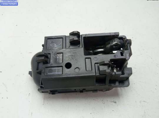 купить Ручка двери внутренняя задняя правая на Nissan Primera P11 (1999-2002)