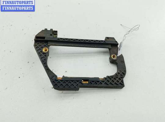 Корпус (держатель) ручки двери задней правой BM3584666 на BMW 5 E39 (1995-2003)